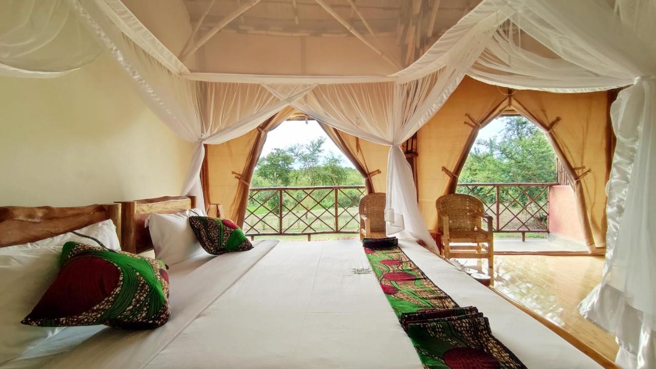 Murchison Falls Bamboo Village * Paraa