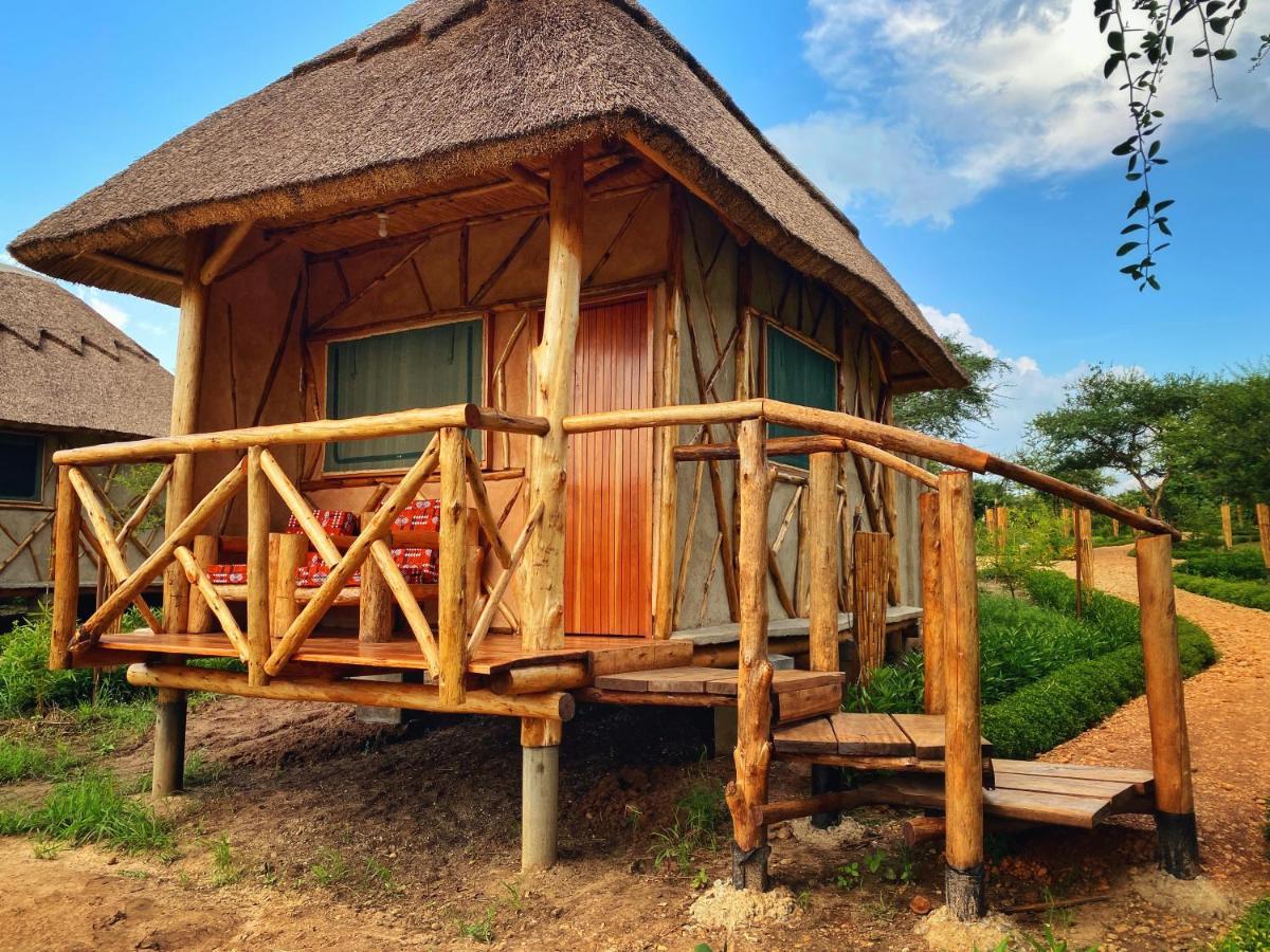 Lodge Murchison Falls Bamboo Village *